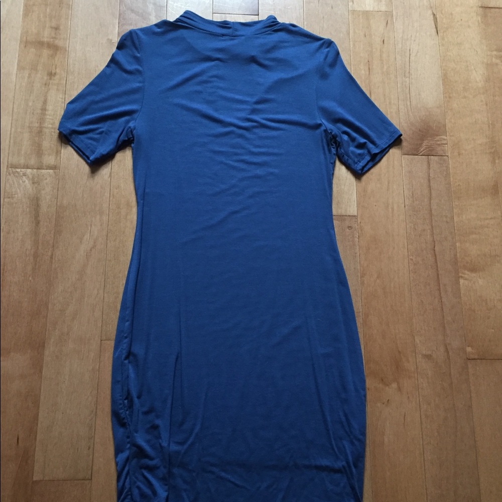 Keyhole Tunic Top In Steel Blue - Picture 5 of 5